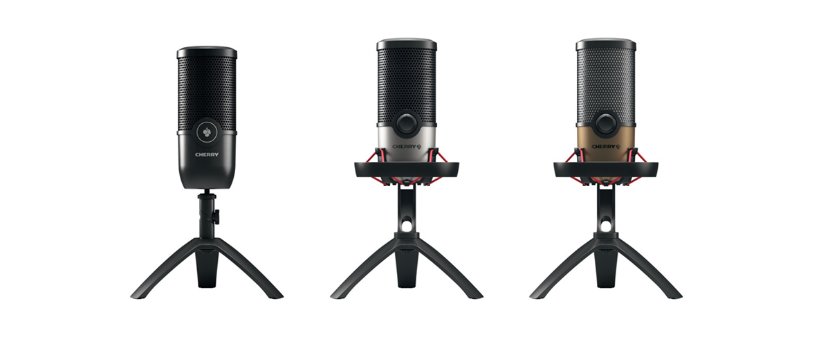 Die drei Mikrofone der Cherry UM-Serie vor weißem Hintergrund. In der Mitte sieht man das UM 6.0, rechts das UM 9.0 Pro RGB und links das günstigste Mikrofon der linie, das UM 3.0.