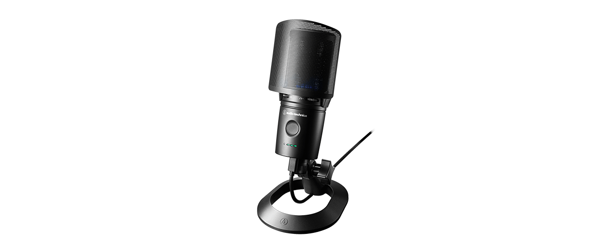 Das Streaming-Mikrofon AT2020USB-XP vor weißem Hintergrund.
