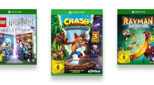 Drei Xbox One Spiele für Kinder vor weißem Hintergrund. Zu sehen sind Crash bandicoot, Rayman Legends und Lego Harry Potter.